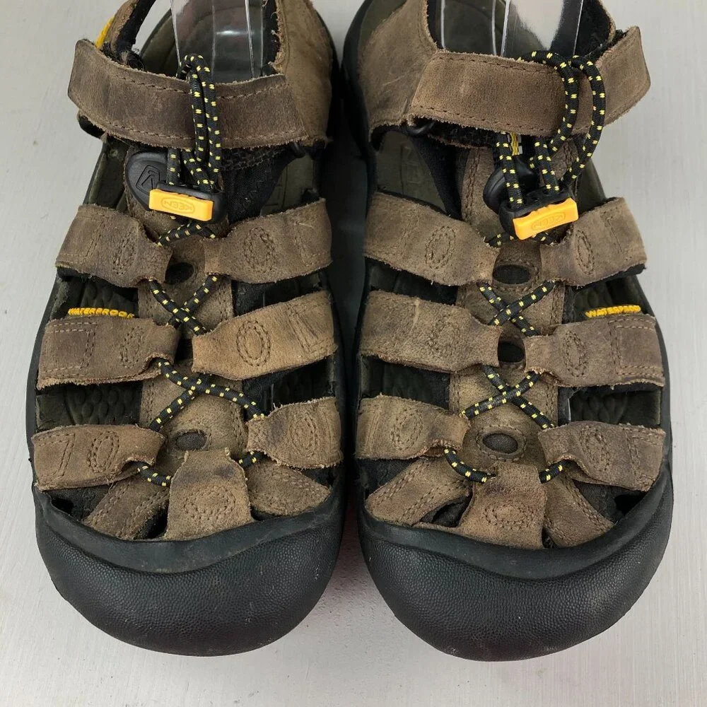 Keen Big Kids Size 4 Newport Premium Brown Leather Hook & Loop Outdoor Sandals
